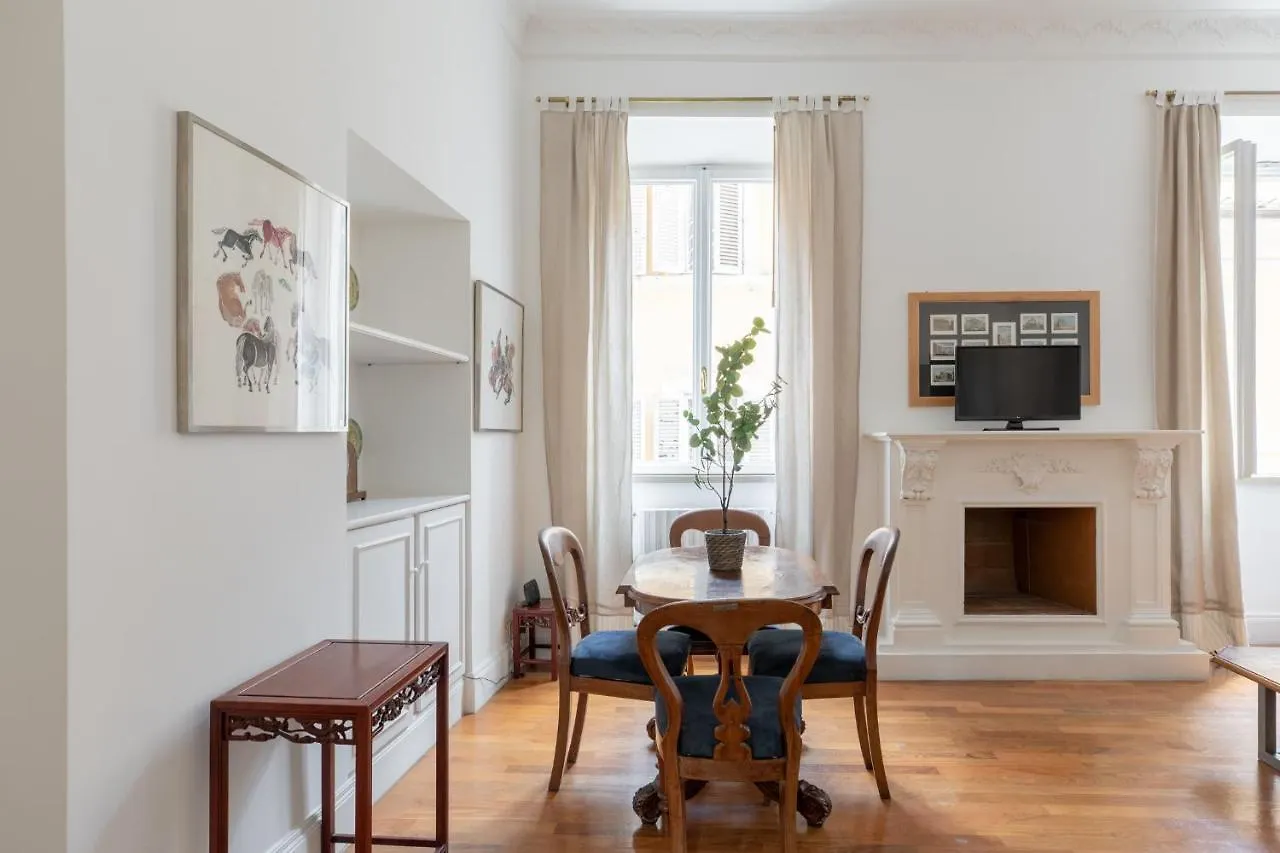 Iflat Elegant Apartment In 18Th Century Palace Rome